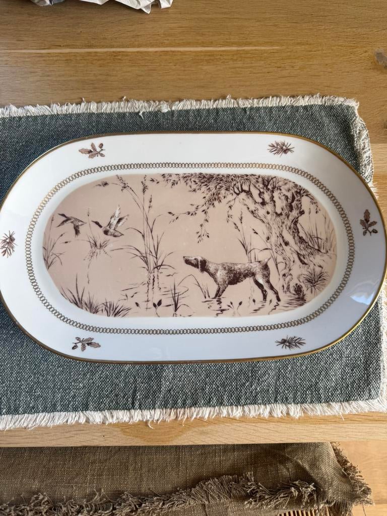 Plat à gibier en porcelaine decor chien  Kahla Konitz, Antiquités & Art, Antiquités | Porcelaine, Enlèvement ou Envoi