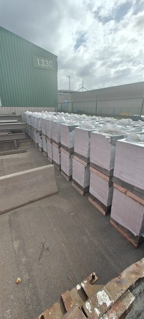 Pallet BSS BF DEKLAAG 22x11x8 - zwart/wit - BENOR - CE, Enlèvement, Neuf, Béton
