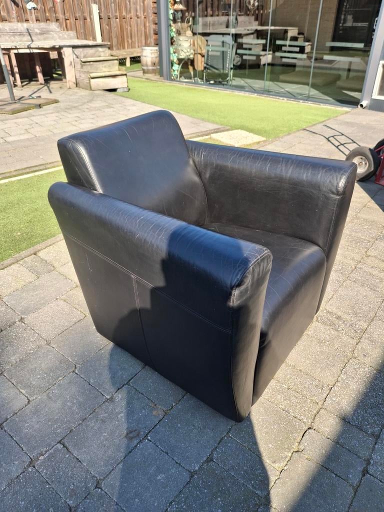 Zwart lederen zetel, Ophalen