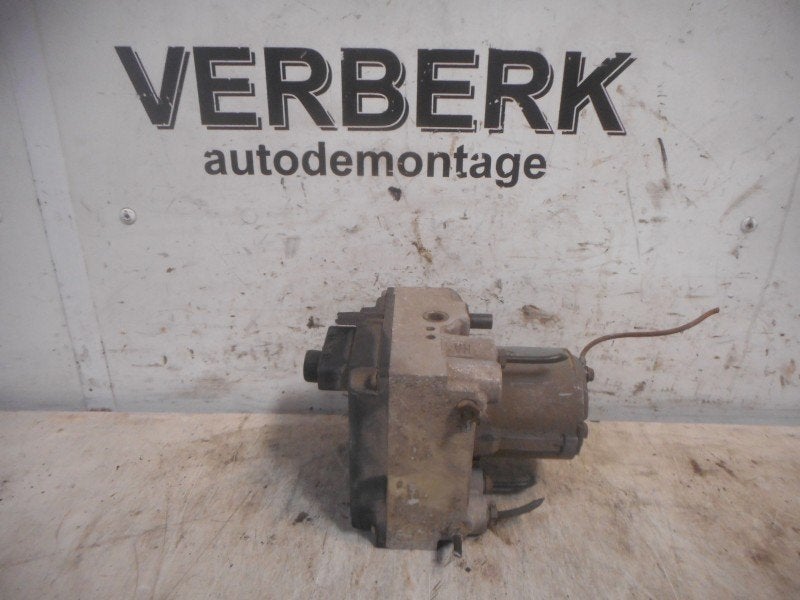 ABS POMP Mercedes-Benz C (W202) (0265219007), Robert Bosch AG, Gebruikt, Mercedes-Benz, Robert-Bosch-Allee 1
74232  Abstatt, DE