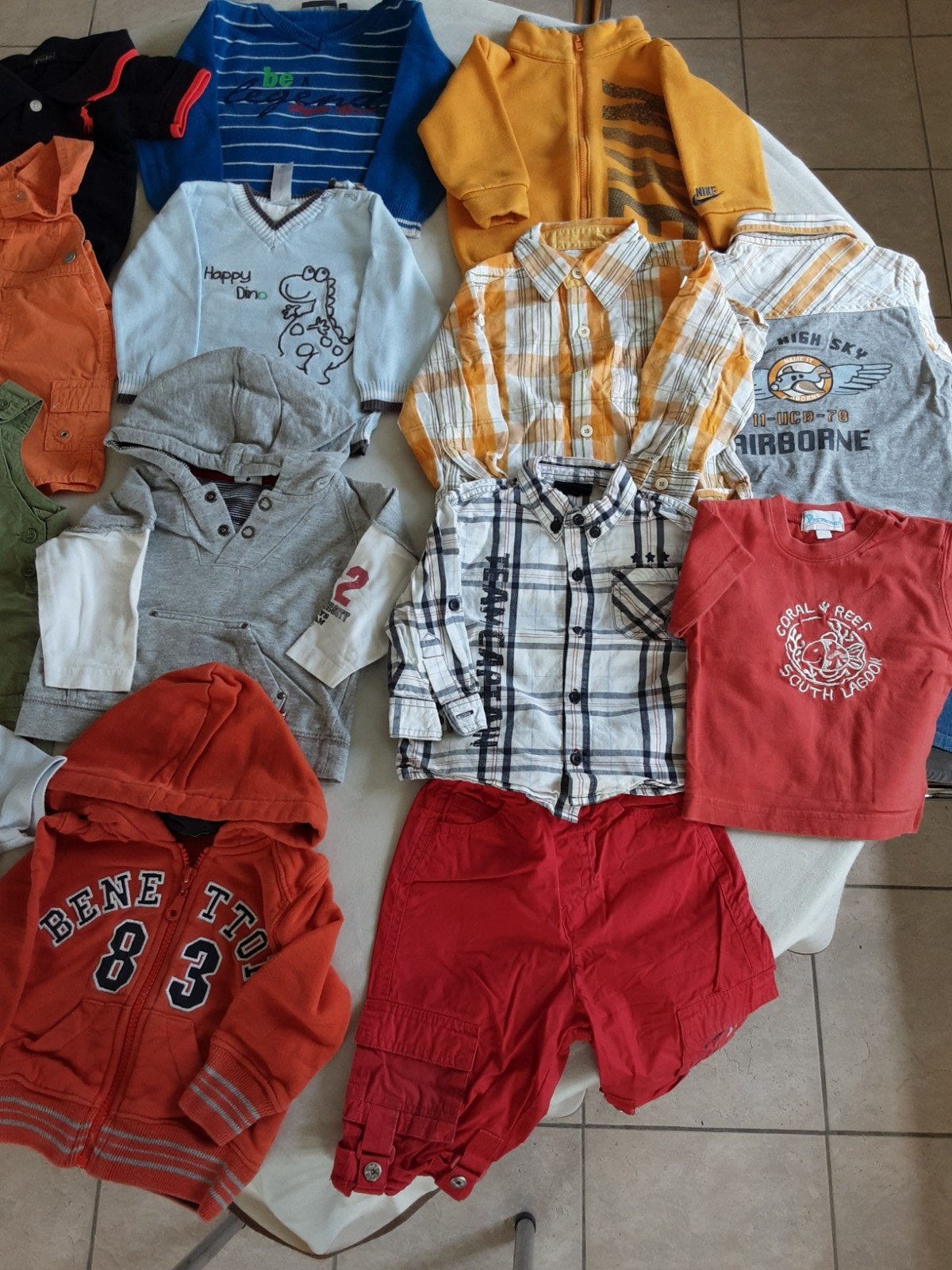 36 stuks Jongens kleding maat 74
Lange broekjes, t’shirts m, Kinderen en Baby's, Ophalen of Verzenden, Gebruikt