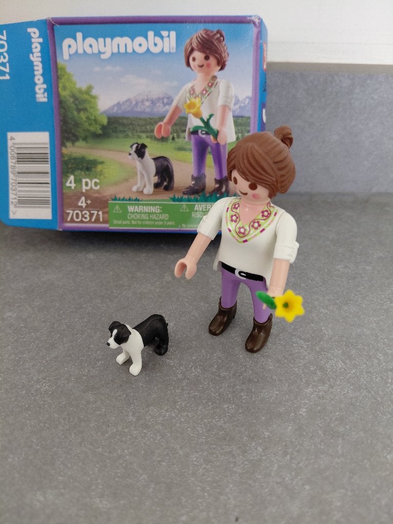 Playmobil, 70371, vrouw met hond, Kinderen en Baby's, Complete set, Ophalen of Verzenden, Zo goed als nieuw, Figuren