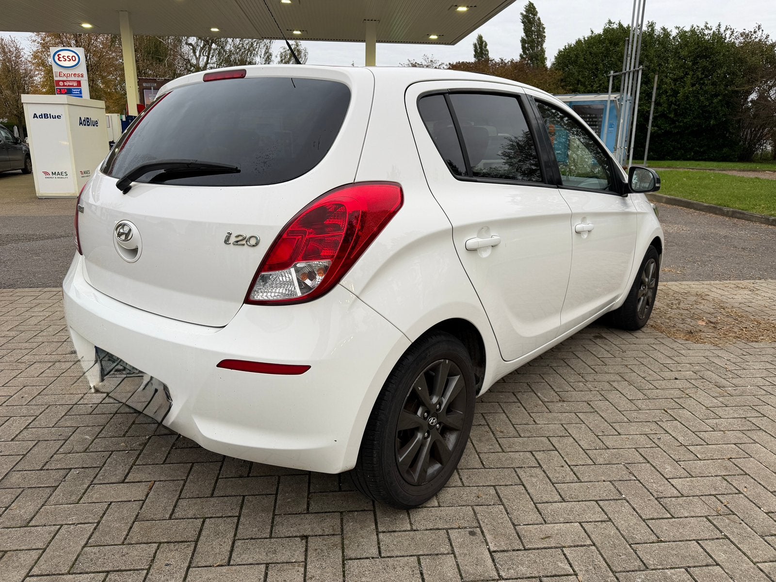 HYUNDAI i20 1.3 BENZINE – 2014, Euro 6, 4 cilinders, https://public.car-pass.be/vhr/2f51f83e-bc82-4d24-b66f-637ba8c87f03, Leder