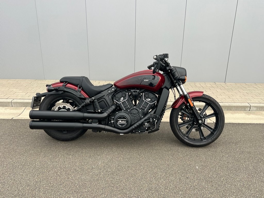 Indian Scout 2024, 2 cilinders, Nieuw, Chopper, Bedrijf