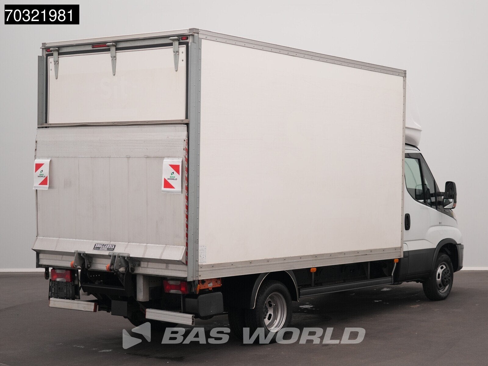 Iveco Daily 35C14 D'Hollandia Laadklep Dubbellucht Bakwagen, Auto's, 100 kW, Stof, Gebruikt, Euro 6