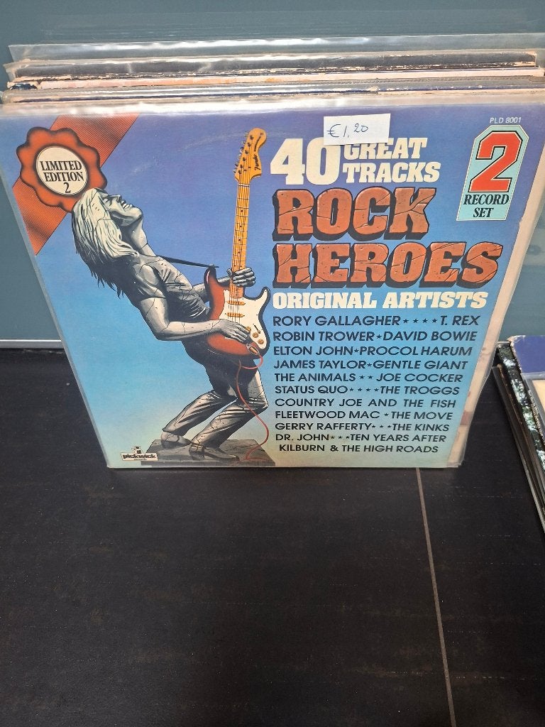 lp - various - rock heroes - vak 10, Cd's en Dvd's, LP, Gebruikt, Hardrock, Beschermende buitenhoes
