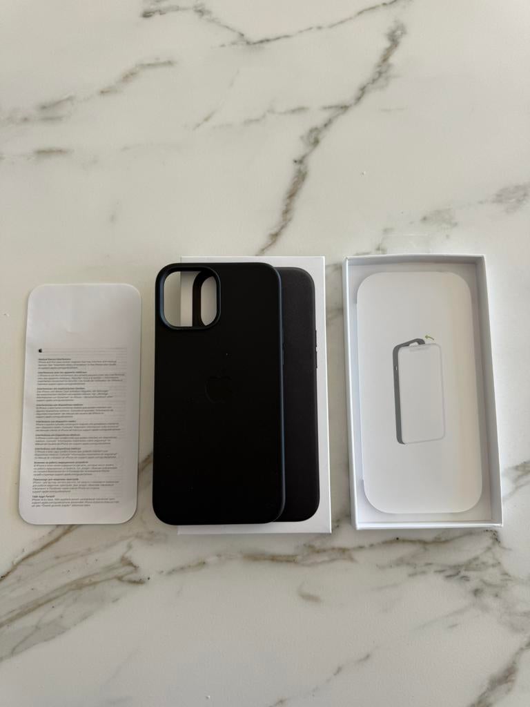 Original Apple Iphone 12 Pro Max case leder hoesje - Nieuw, Enlèvement, Comme neuf, Apple, IPhone 12