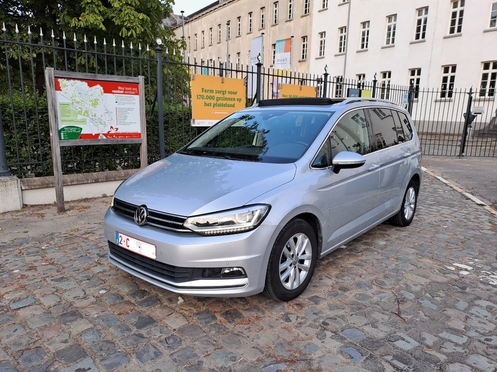 Volkswagen Touran 1.5 TSI Highline DSG 7-zit, Auto's, Monovolume, 1498 cc, 4 cilinders, Alcantara