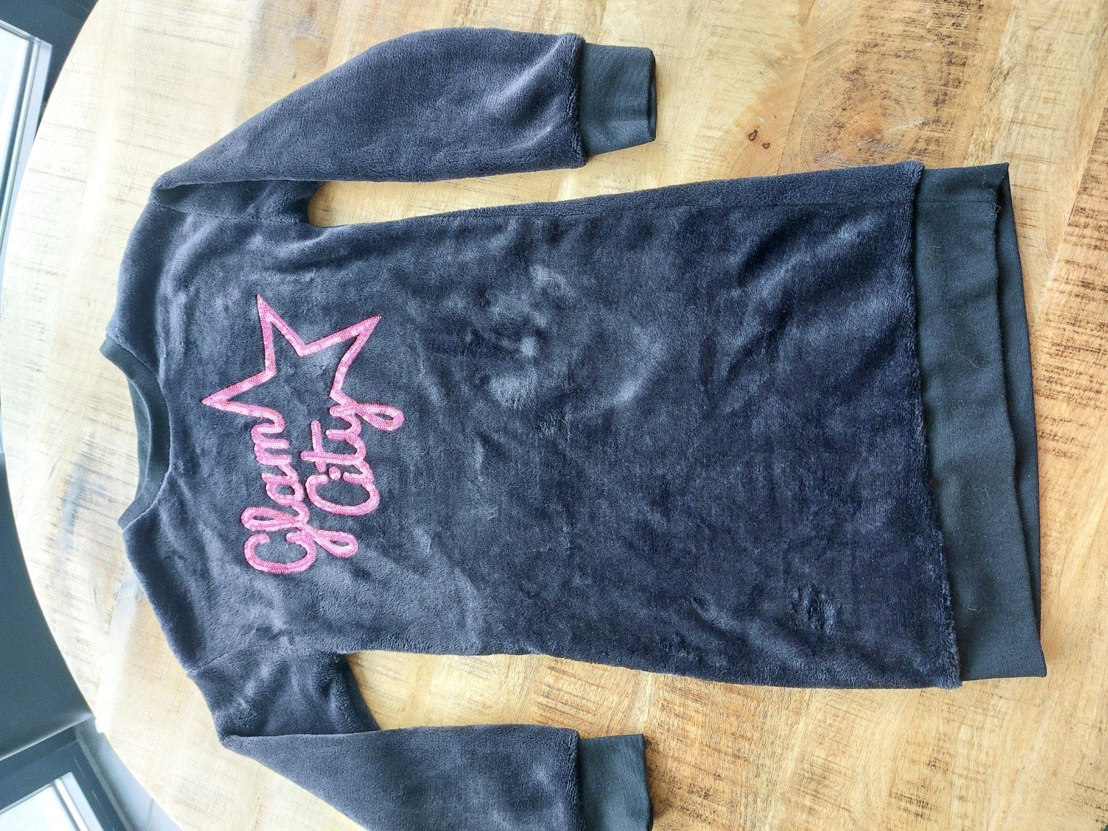 Nieuw zacht kleedje, Kinderen en Baby's, Kinderkleding | Maat 146, Ophalen