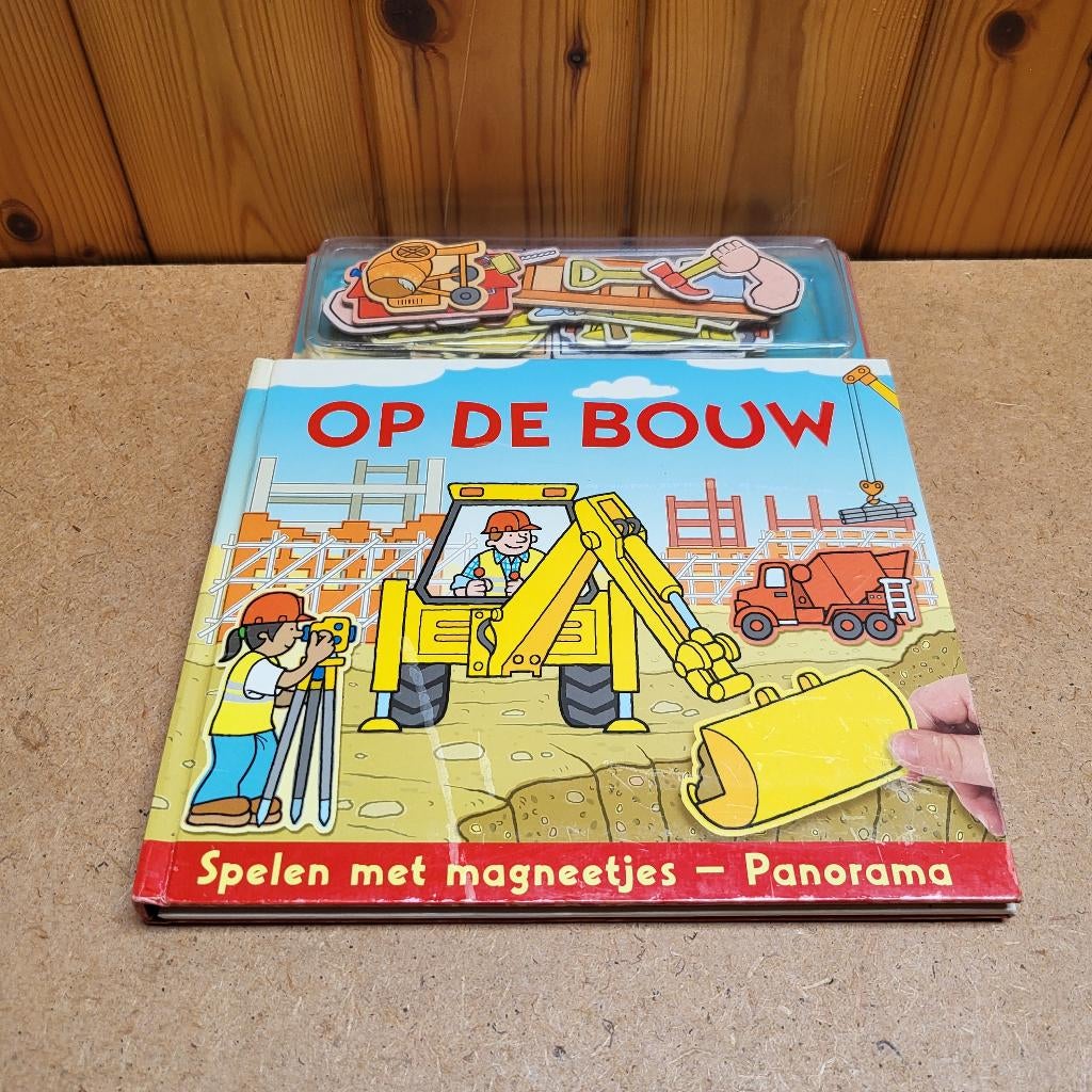Spelen met magneetjes: Op de bouw, Ophalen of Verzenden, Gelezen, Uitklapboek