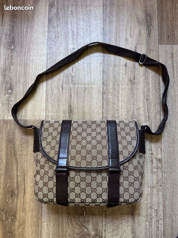 gucci sacoche 1986, Ophalen of Verzenden, Zo goed als nieuw