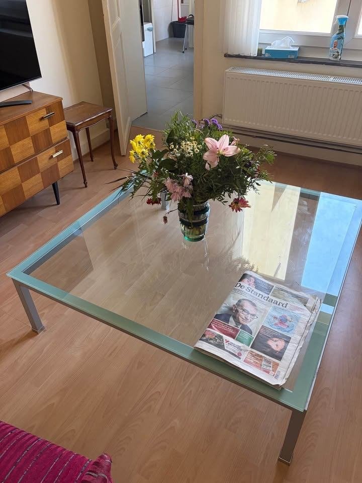 Grande table basse en verre, Maison & Meubles, 100 à 150 cm, Enlèvement, 5 – 50, Carré