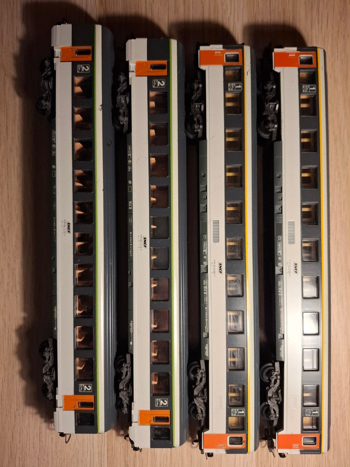 Lot de 4 voitures Lima en livrée Corail de la SNCF, Hobby en Vrije tijd, Ophalen of Verzenden, Nieuw, Wagon, Lima