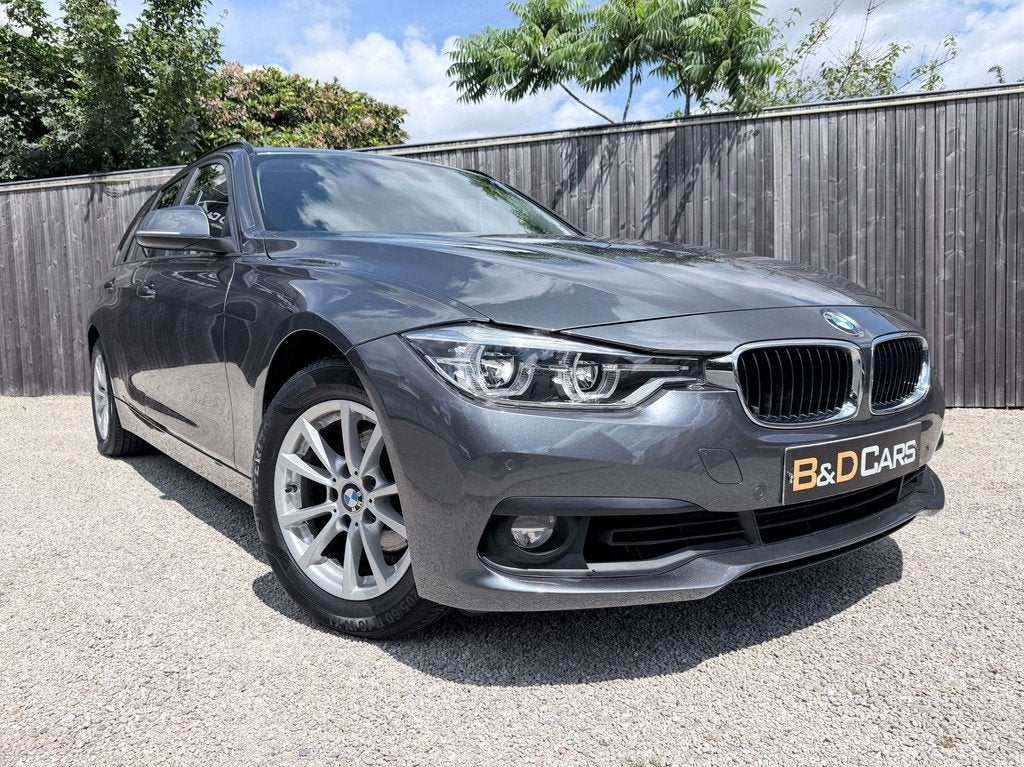 BMW 3 Serie 318 Touring 318i LEDER/FULL-LED/NAVI/PDC/16" NET, Autos, Euro 6, Entreprise, 5 portes, Phares entièrement LED