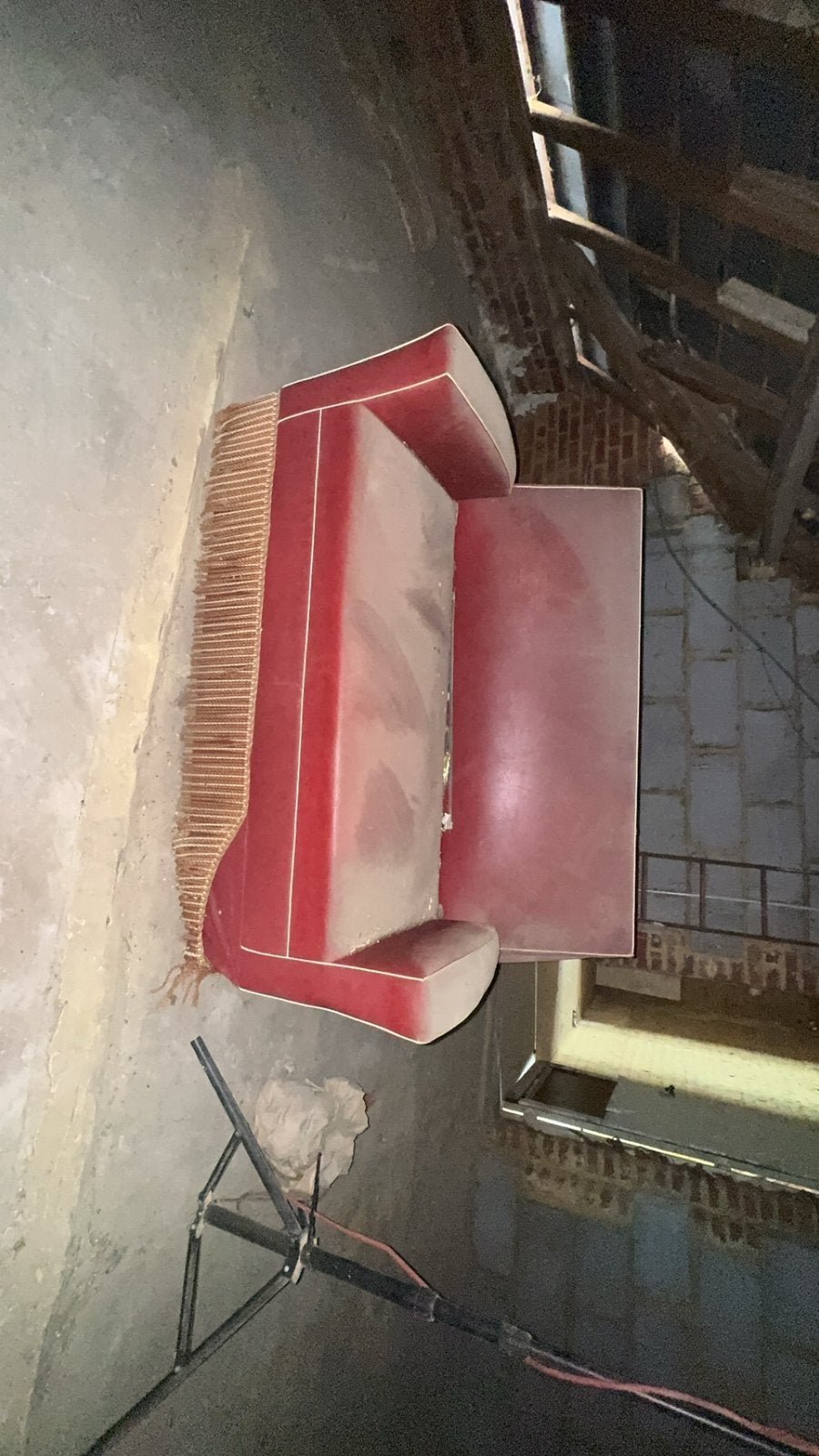 fauteuil rouge, Maison & Meubles, Fauteuils, Utilisé, Cuir, 75 à 100 cm, 125 à 150 cm, Enlèvement