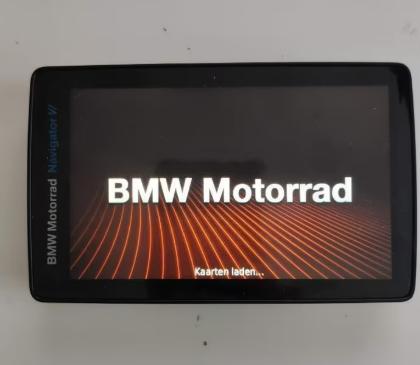 BMW Navigator VI, Motoren, Ophalen