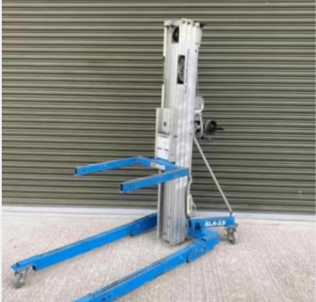 Genie SLA-15  liftmontagelift, Zakelijke goederen, Machines en Bouw | Liften, Steigers en Ladders, Ophalen