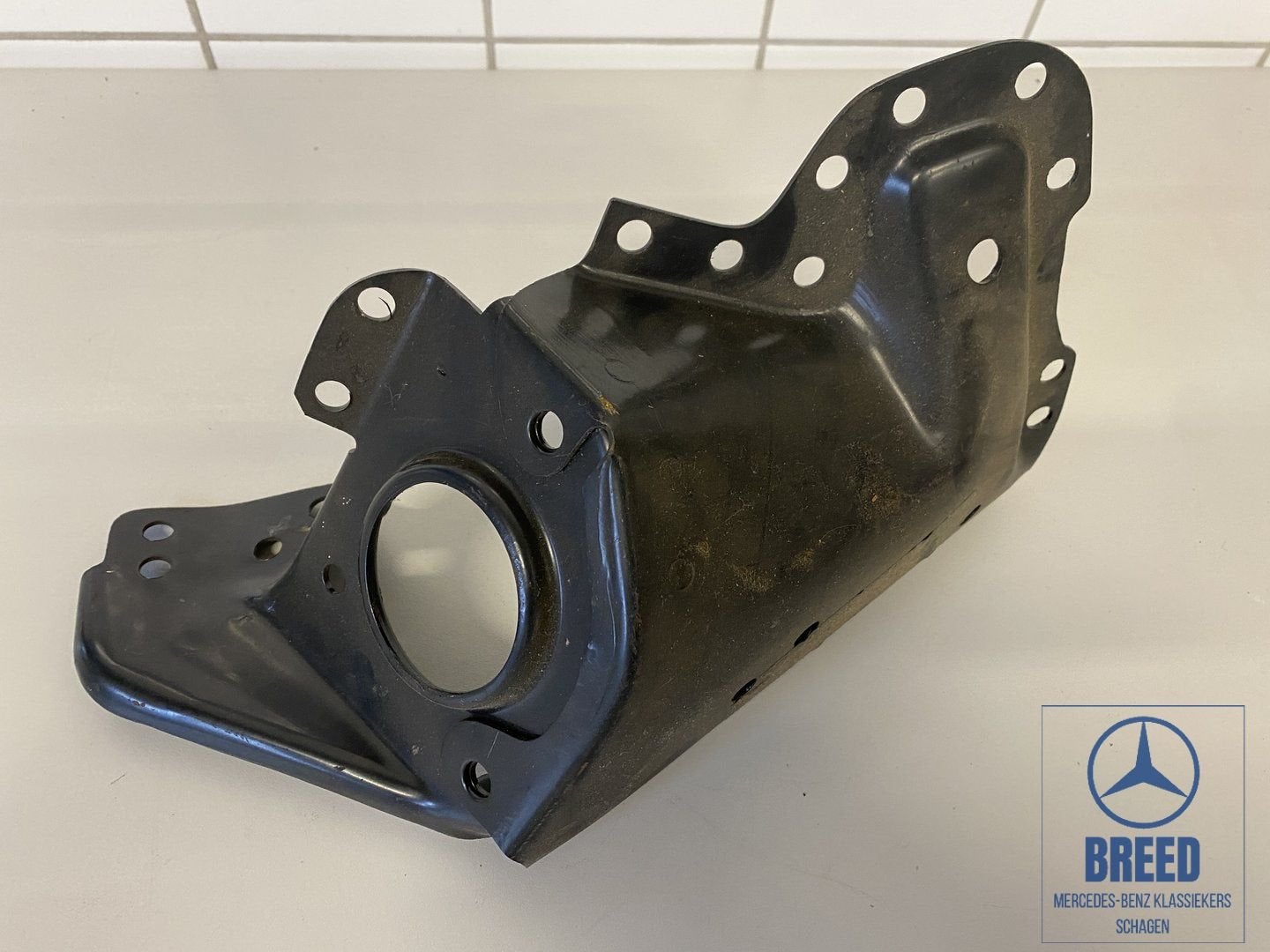 NOS console steungewricht links voor Mercedes-Benz W123, Neuf, -, -, Enlèvement ou Envoi