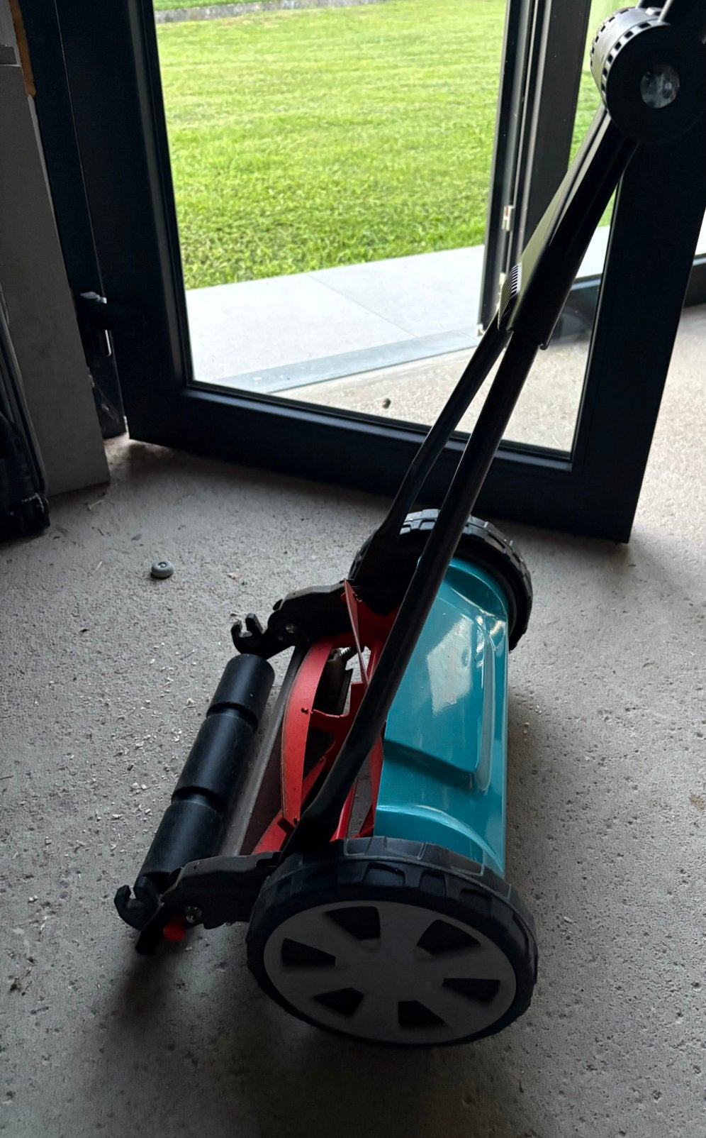 GARDENA Kooimesmaaier 330, Tuin en Terras, Grasmaaiers, Kooimesmaaier, Ophalen, Zo goed als nieuw, Handgrasmaaier