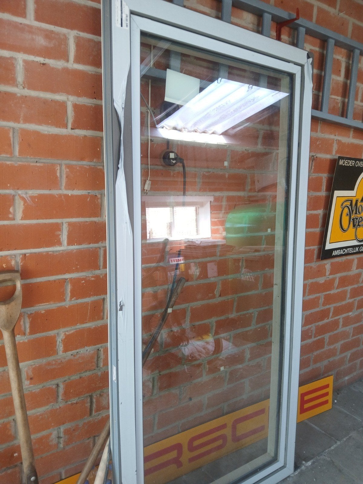 Kwartsgrijs.Nieuw pvc raam. Draai kip functie, Kunststof, Raamkozijn, Nieuw, 150 tot 225 cm