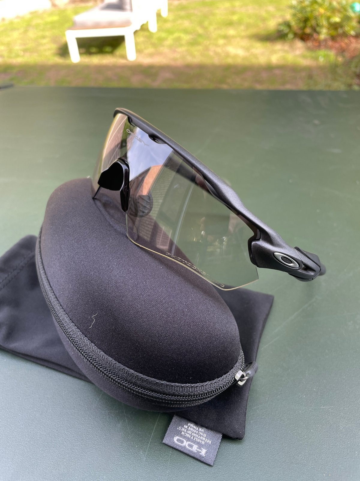 Oakley Radar EV - Photochromic, Bijoux, Sacs & Beauté, Enlèvement ou Envoi, Comme neuf, Oakley