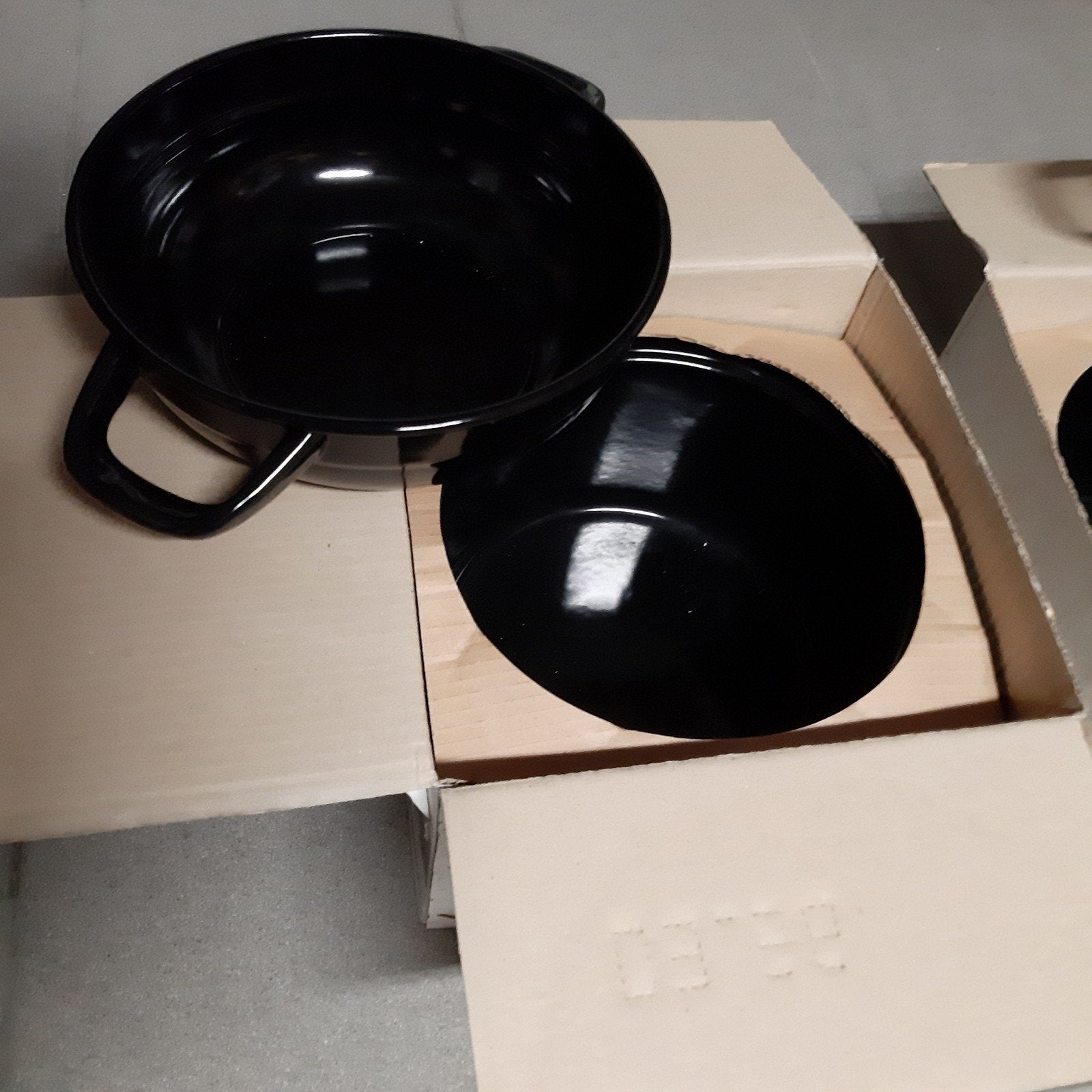 2 casseroles pour moules, Maison & Meubles, Cuisine | Casseroles & Poêles, Enlèvement