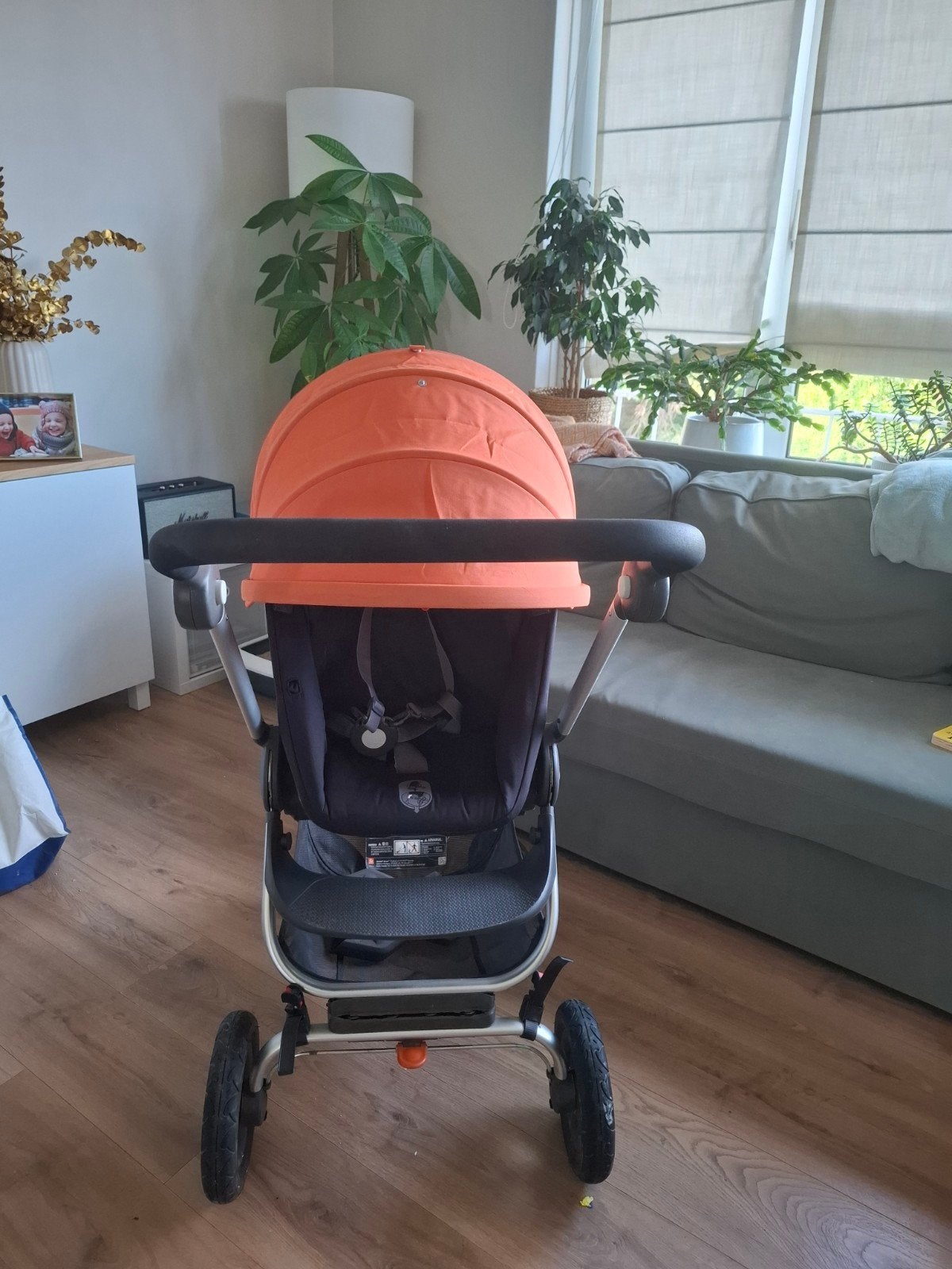 Stokke Scoot V2 kinderwagen zwart en oranje, Ophalen, Gebruikt, Overige merken, Regenhoes
