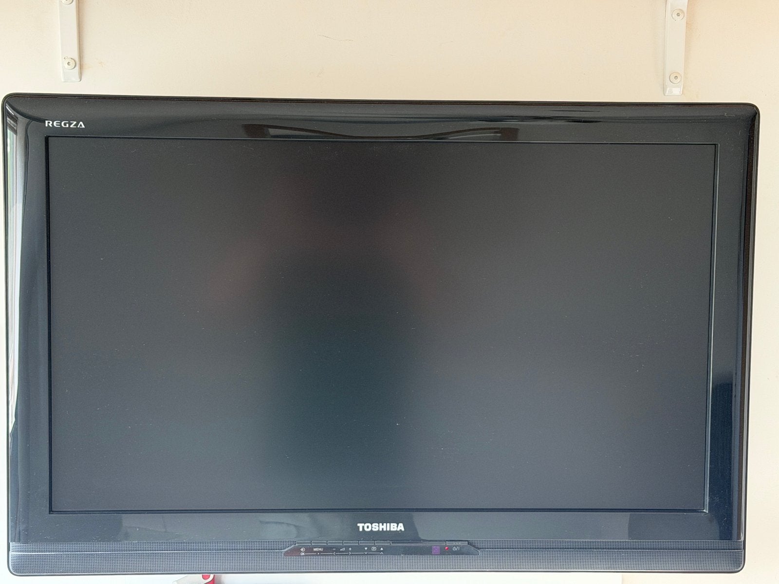 Toshiba lcd tv. 32AV500P met uittrekbare muurbeugel., Audio, Tv en Foto, Televisies, Ophalen, 50 Hz, 80 tot 100 cm, Gebruikt