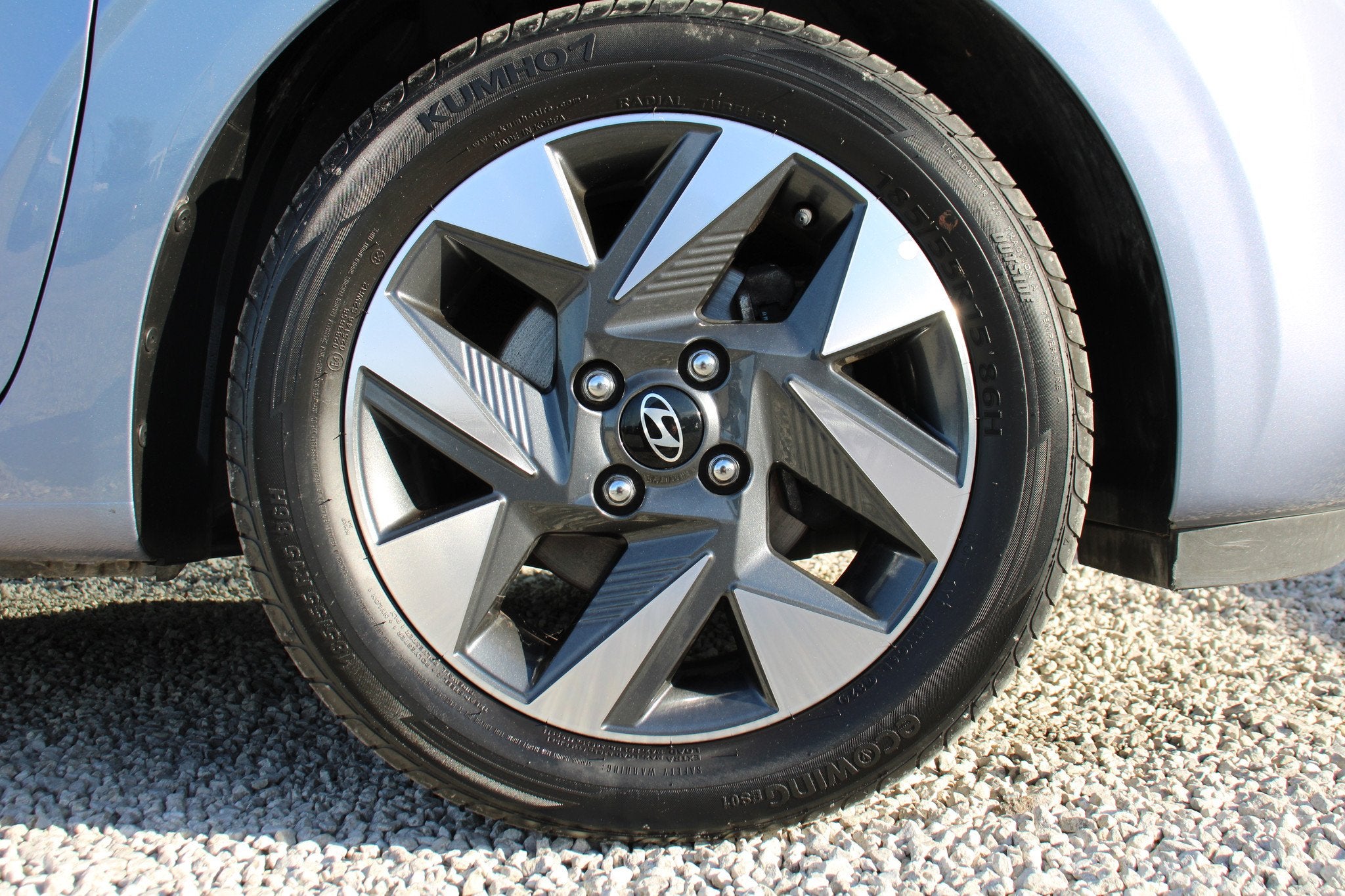 Hyundai i10 1.0 Techno M5 *GARANTIE TOT 2030*CAM*APPLE/ANDRO, Auto's, Voorwielaandrijving, 116 g/km, Stof, Gebruikt