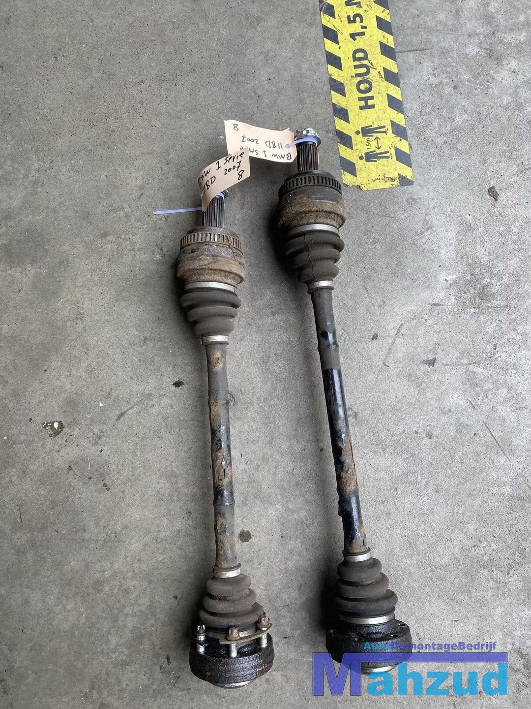 BMW 1 SERIE E81 E87 118D Aandrijfas links rechts, Fabrikant BV, Gebruikt, Info@fabrikant.eu, Fabrikantstraat 1
1000 AA  Amsterdam, NL