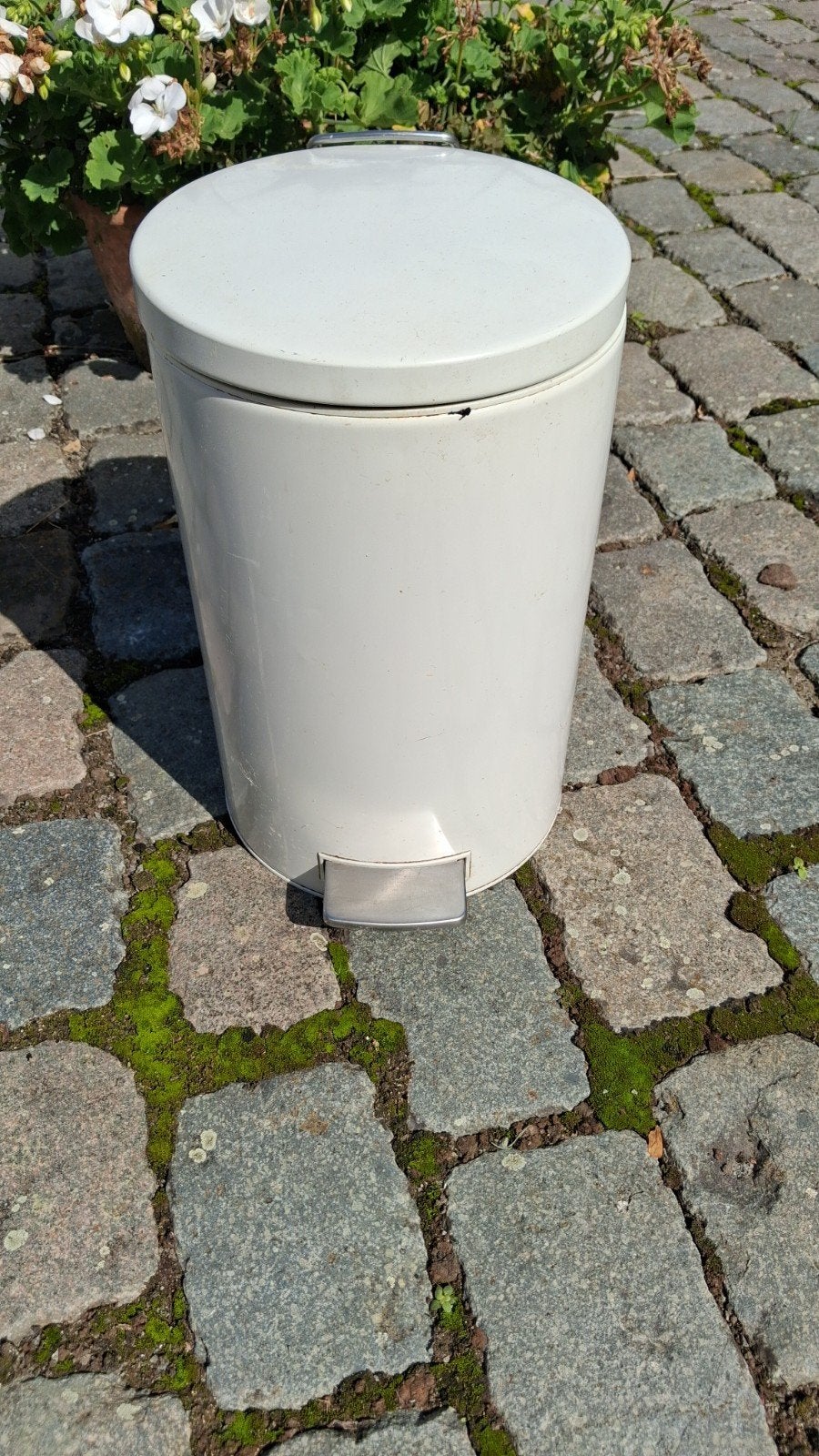 brabantia vuilbak, Ophalen