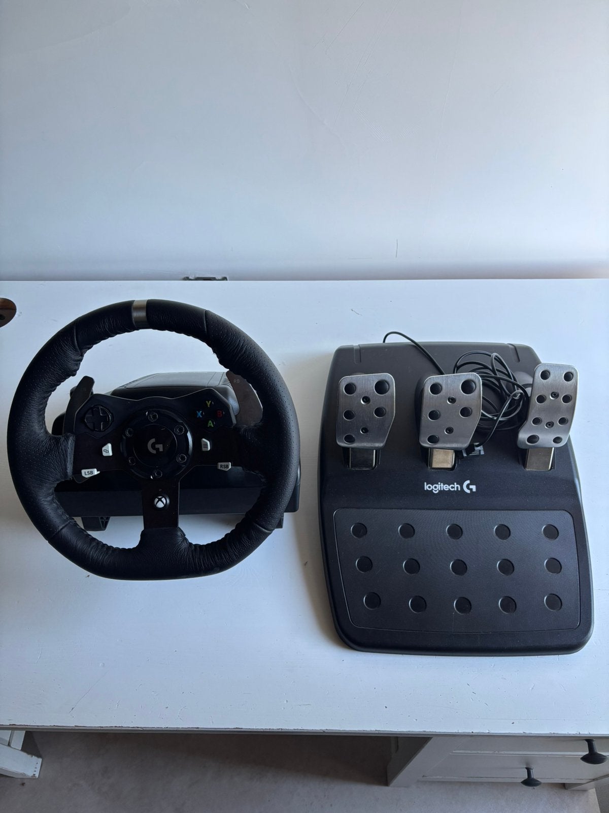 Volant Logitech G920 + pédalier, Consoles de jeu & Jeux vidéo, Enlèvement, Utilisé