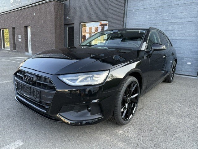 Audi A4 Avant 35 TFSI S tronic Black Edition Camera Cruise, Auto's, Audi, Stof, https://public.car-pass.be/vhr/5af9fe26-6eb8-4cc8-bae2-d9de7ddbf166