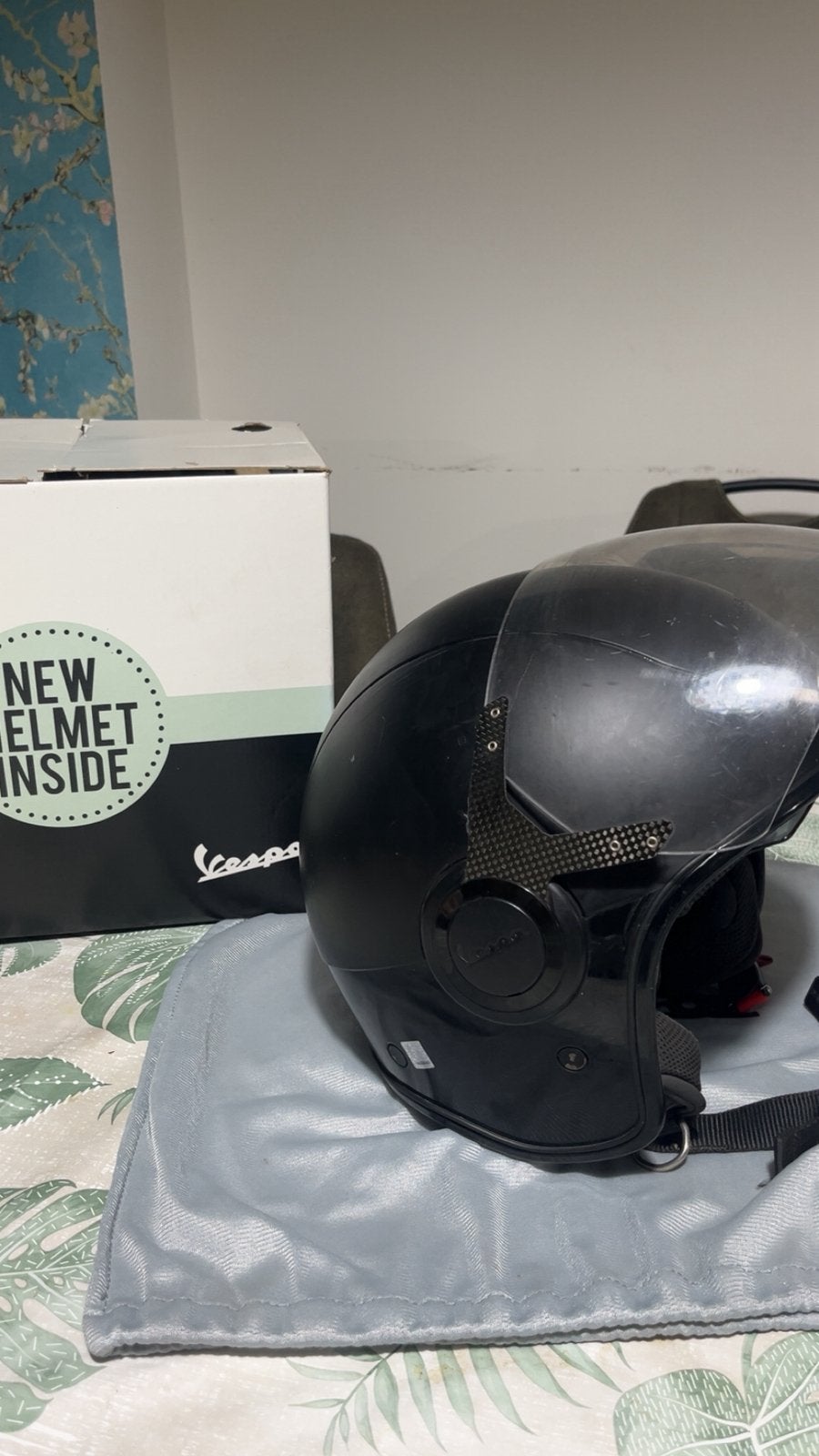 Vespa helm maat M, Fietsen en Brommers, Ophalen, Gebruikt, Medium