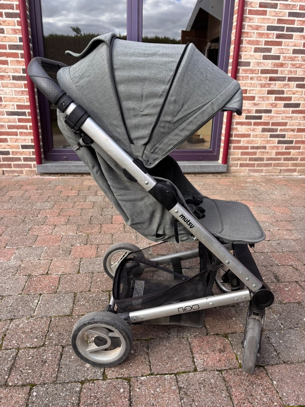 Mutsy Nexo Buggy – Grijs / Ash Melange – Compact & Wendbaar, Kinderen en Baby's, Ophalen, Zo goed als nieuw, Overige merken, Verstelbare rugleuning