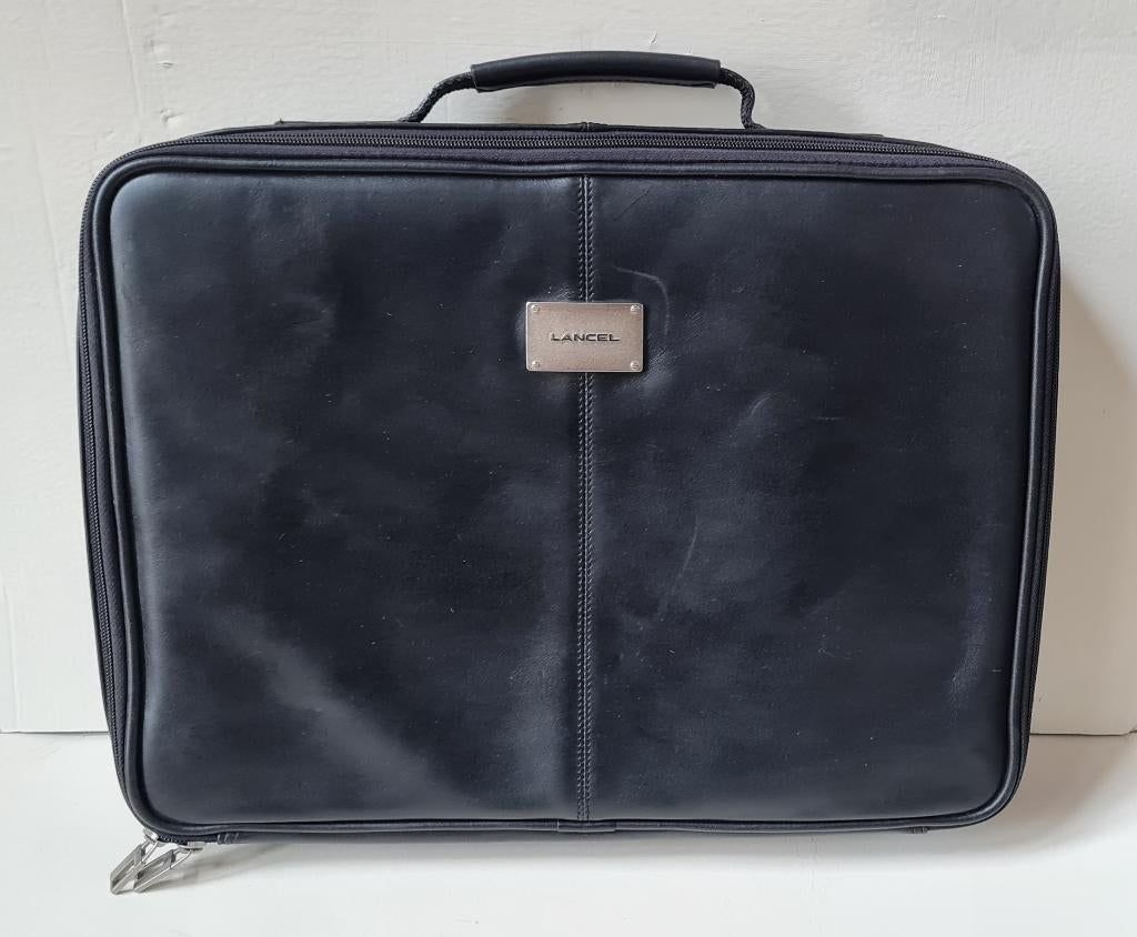 Lancel zachtleder laptoptas met beschermvulling 17'', Computers en Software, Laptoptassen, Zo goed als nieuw, Laptophoes, Zwart