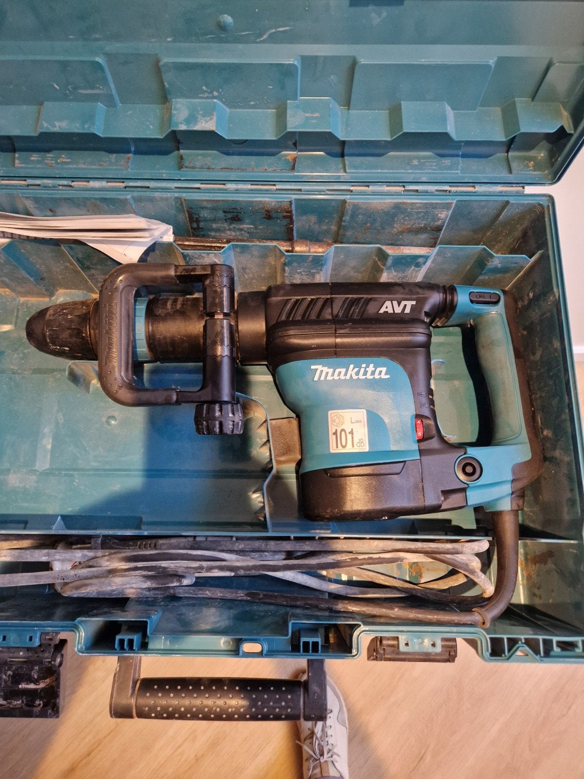 Makita breekhamer HM 1111C, Doe-het-zelf en Bouw, Gereedschap | Boormachines, Ophalen