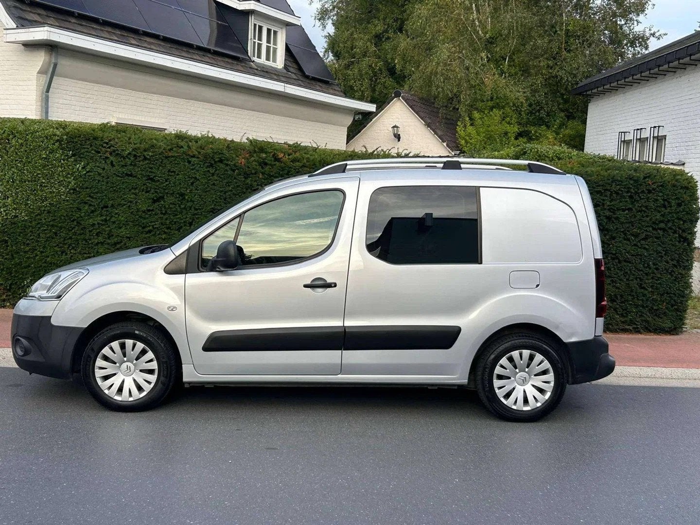 Citroën Berlingo 1.6 HDi Court/Kort Pro, Achat, 90 ch, Capteur de lumière, Entreprise