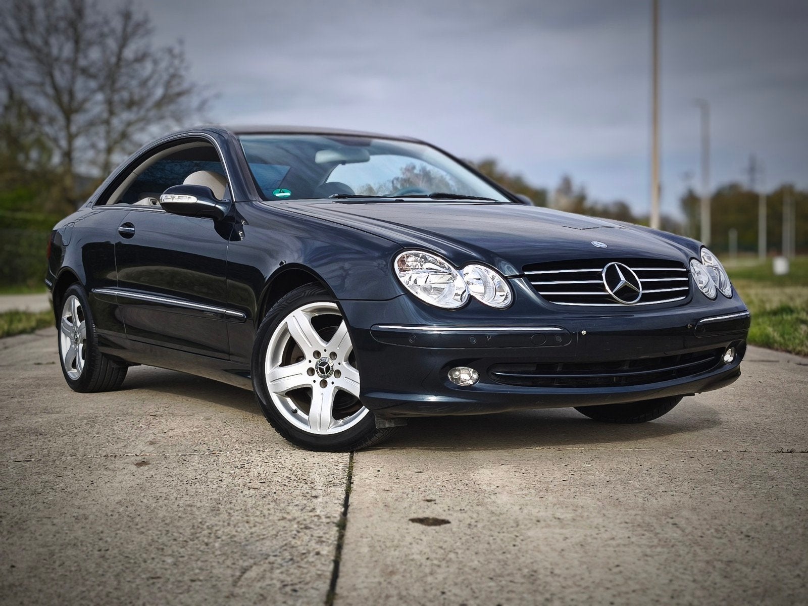 mercedes-benz clk 240i youngtimer, Auto's, Automaat, Dealer onderhouden, Beige, Blauw