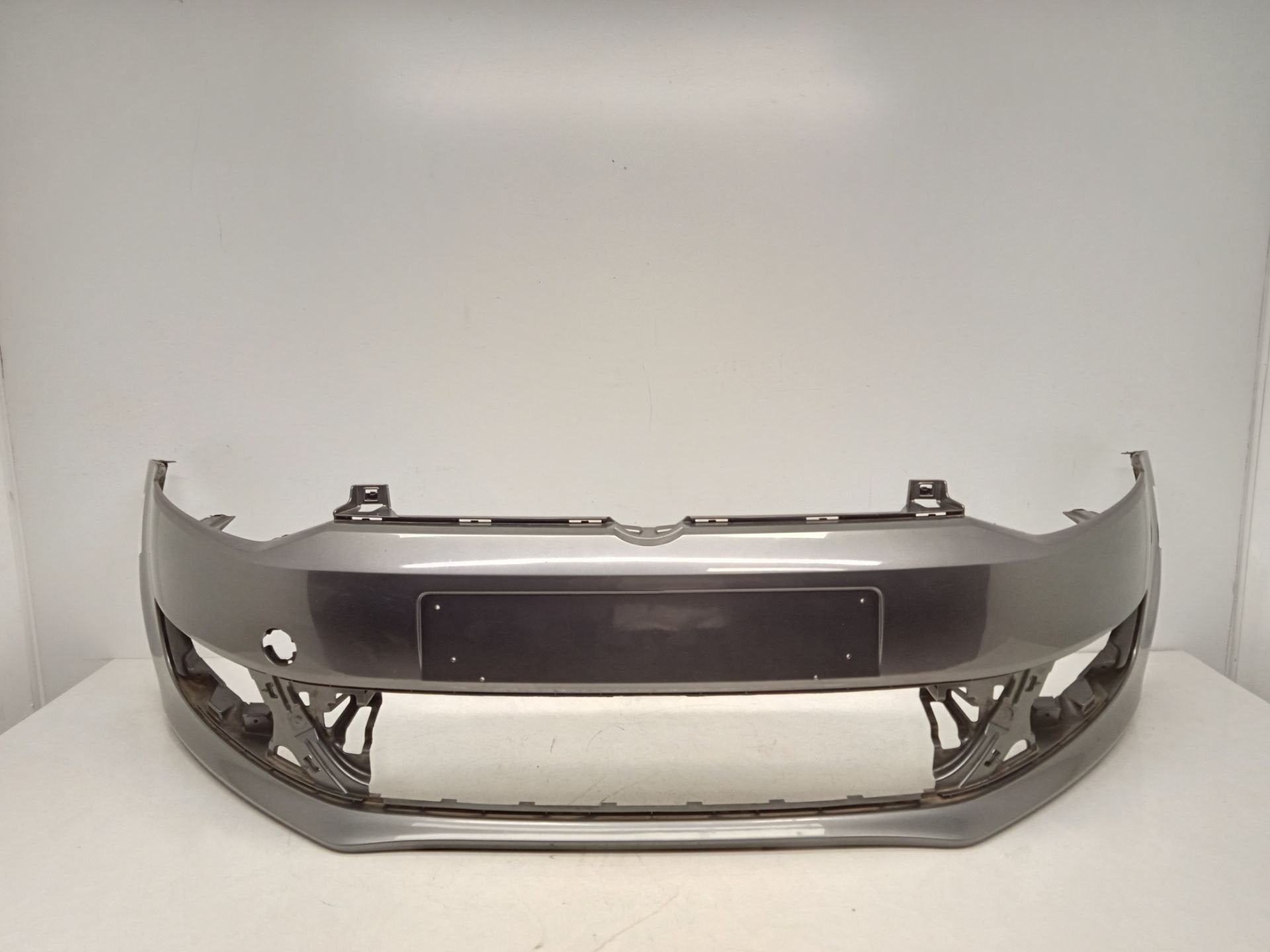 VW Polo 6R 2009-2014 Voorbumper 6r0807221 Origineel, Gebruikt, Volkswagen, Volkswagen AG, Vw@volkswagen.de