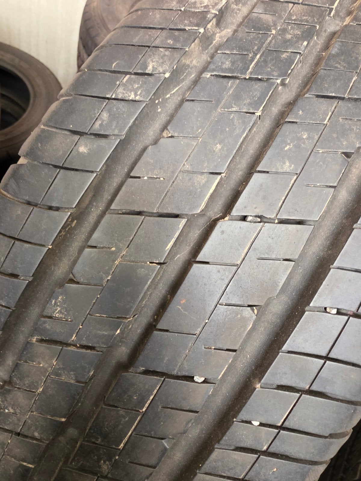 10mm continental 215/65r16 c 215/65r16 215/65r16 215/65r16c, Ophalen of Verzenden