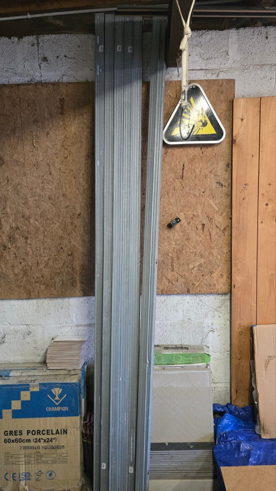GRATIS metalen hrk & +/- 12 gyrpoc profielen, Doe-het-zelf en Bouw, Ophalen, Zo goed als nieuw, Overige metalen
