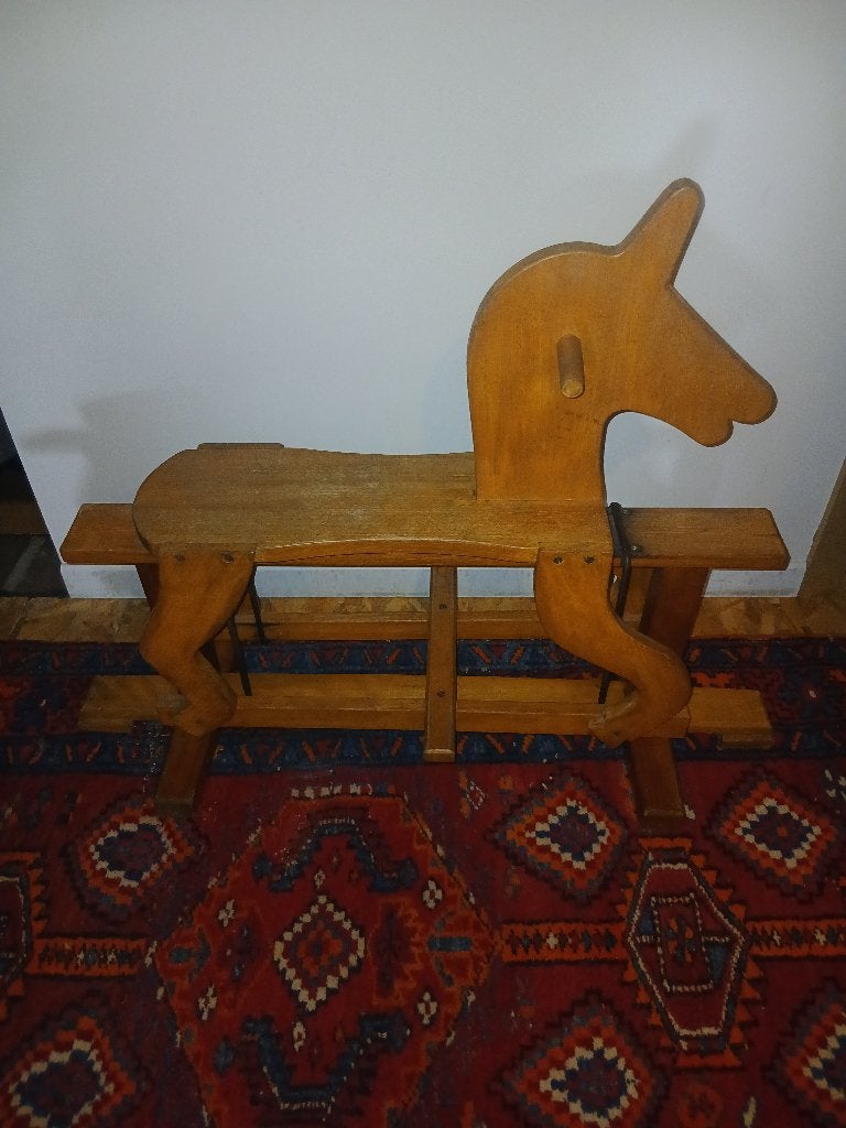 vintage hobbelpaard, Ophalen