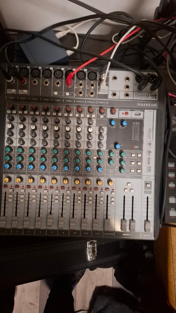 Soundcraft Signature MTK12, Ophalen of Verzenden, Zo goed als nieuw, 10 tot 20 kanalen, Microfooningang