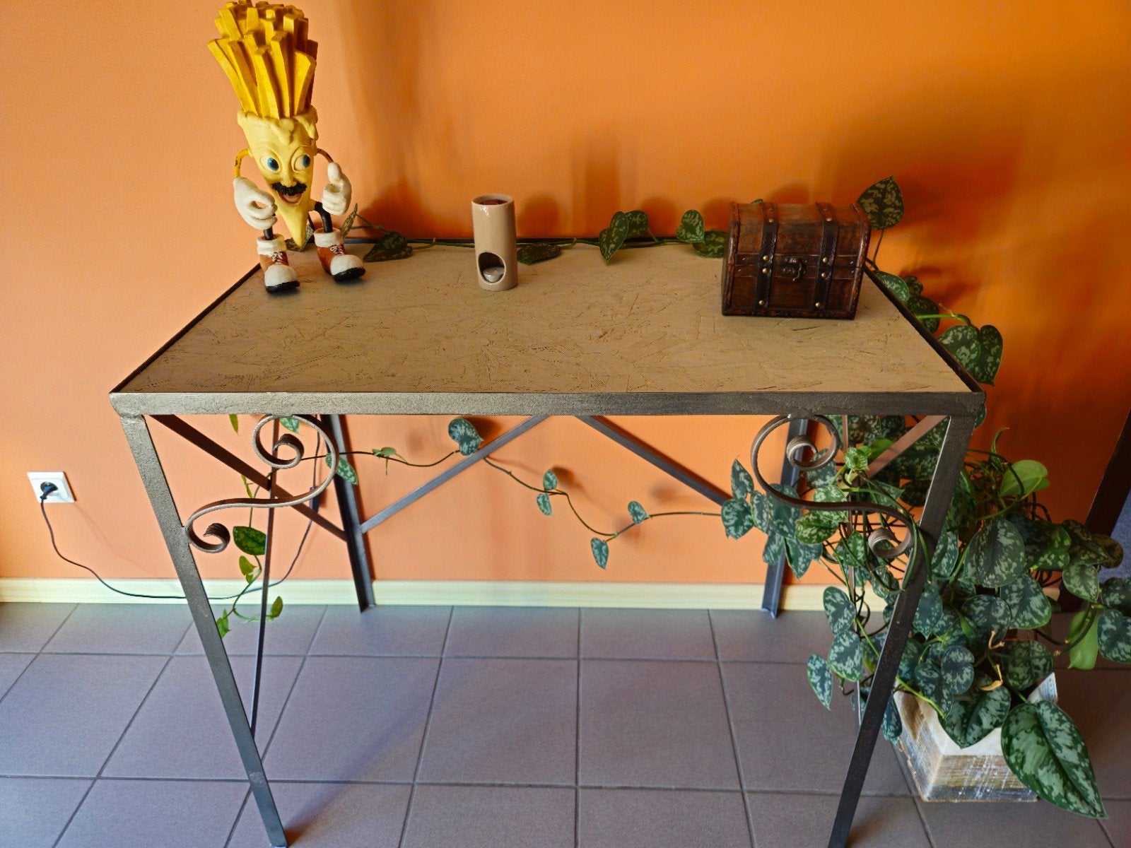 Set ijzeren rekken / tafels (ook los te koop), Enlèvement, Utilisé