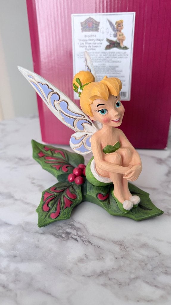 CLOCHETTE ASSISE SUR DU HOUX - DISNEY TRADITIONS, Enlèvement ou Envoi, Autres personnages, Comme neuf, Statue ou Figurine
