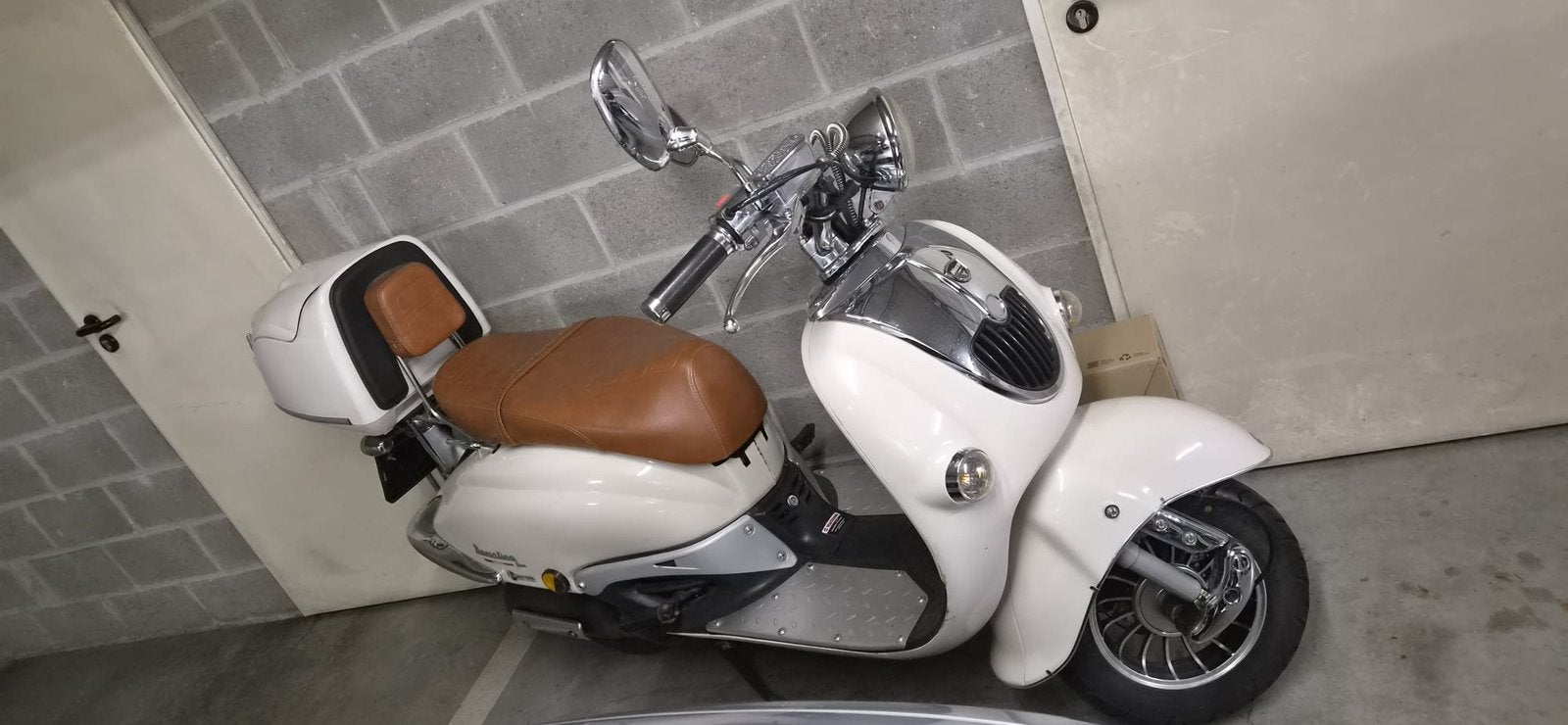 Scooter 125 cc, Vélos & Vélomoteurs, Scooters | Marques Autre, Enlèvement, Comme neuf