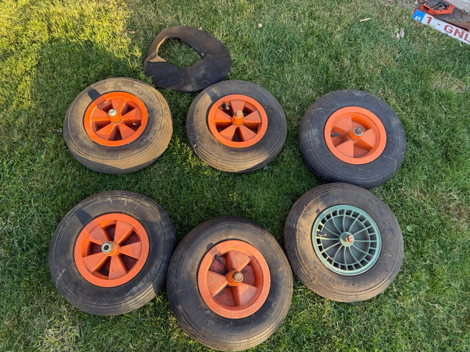 Lot kruiwagen wielen, Kinderen en Baby's, Ophalen of Verzenden, Zo goed als nieuw