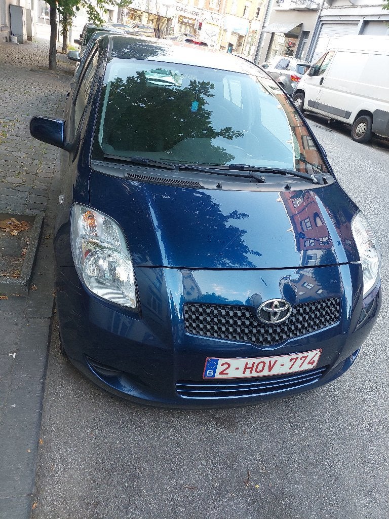 Vente toyota yaris, Autos, Achat, 1298 cm³, 5 portes, Automatique