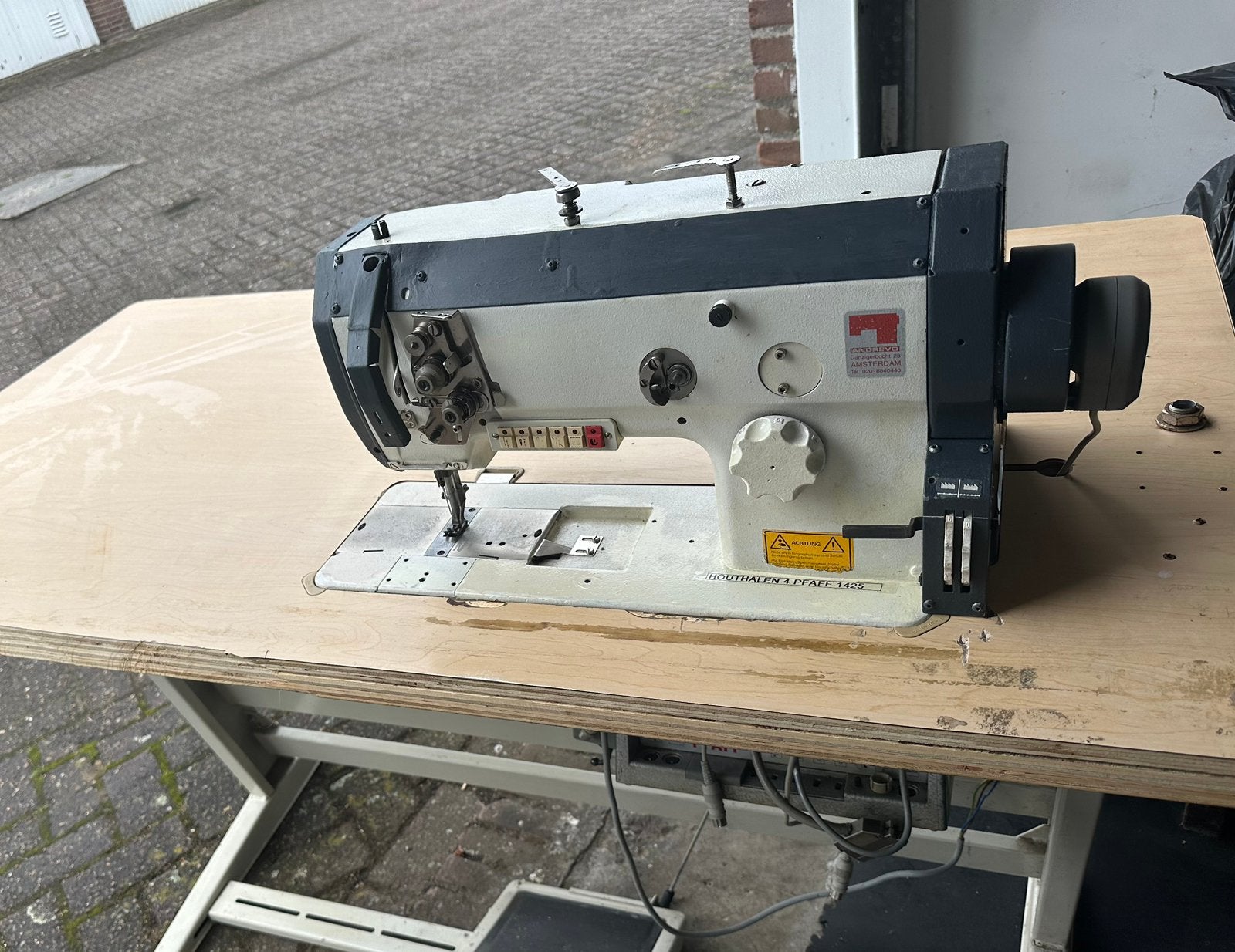 Pfaff Industrie 1425 walking foot lucht zware uitvoering, Pfaff, Machine à coudre, Industrie, Enlèvement